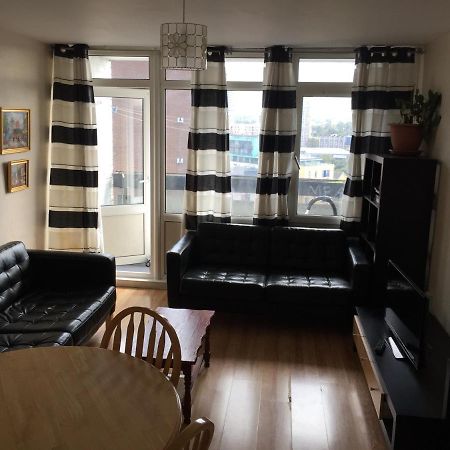 Two Bedroom Apartment In Royal Greenwich ลอนดอน ภายนอก รูปภาพ