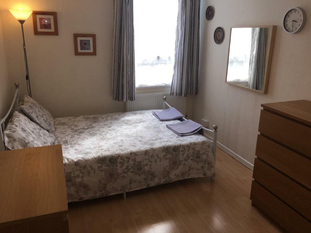 Two Bedroom Apartment In Royal Greenwich ลอนดอน ภายนอก รูปภาพ