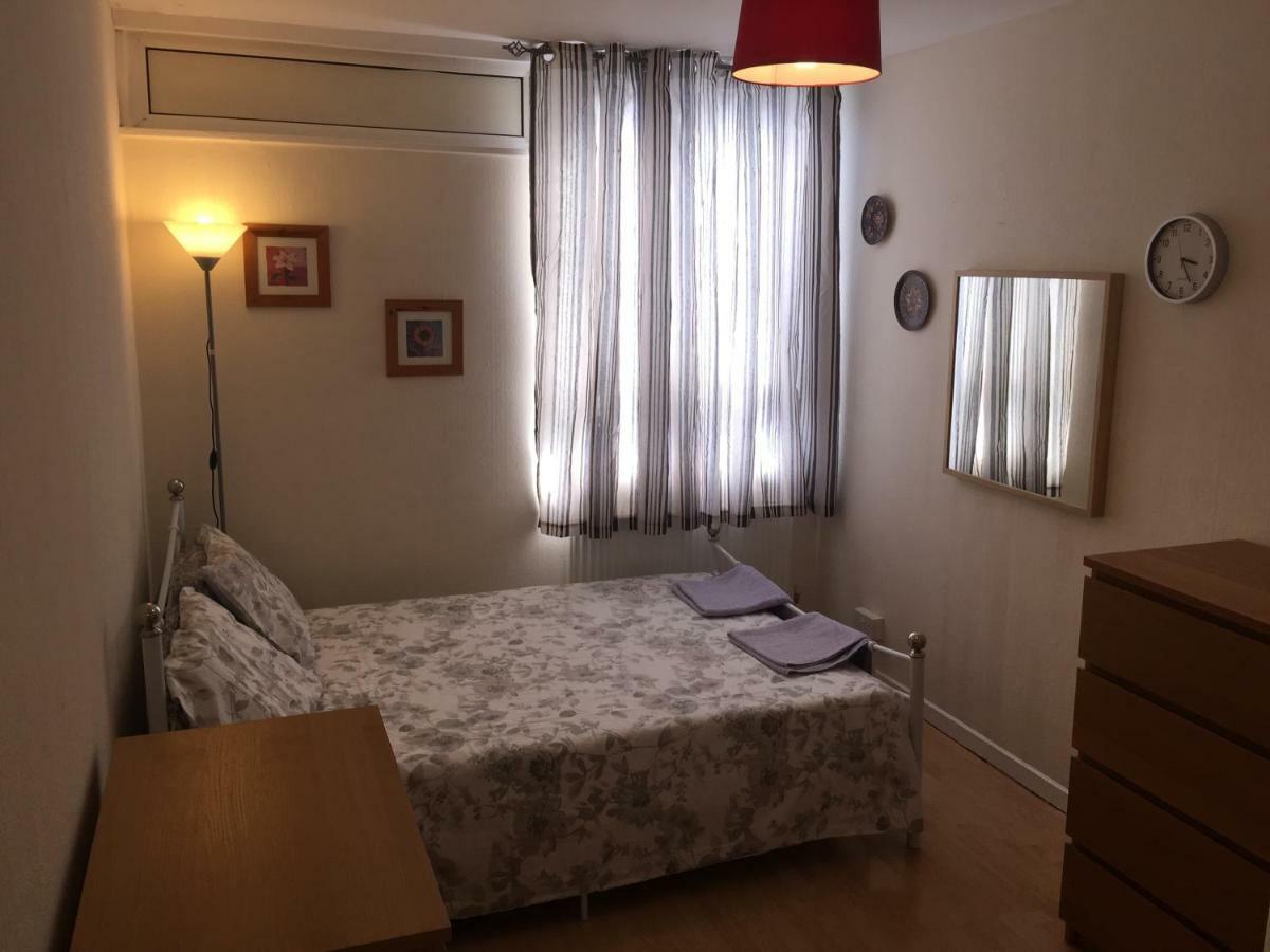 Two Bedroom Apartment In Royal Greenwich ลอนดอน ภายนอก รูปภาพ