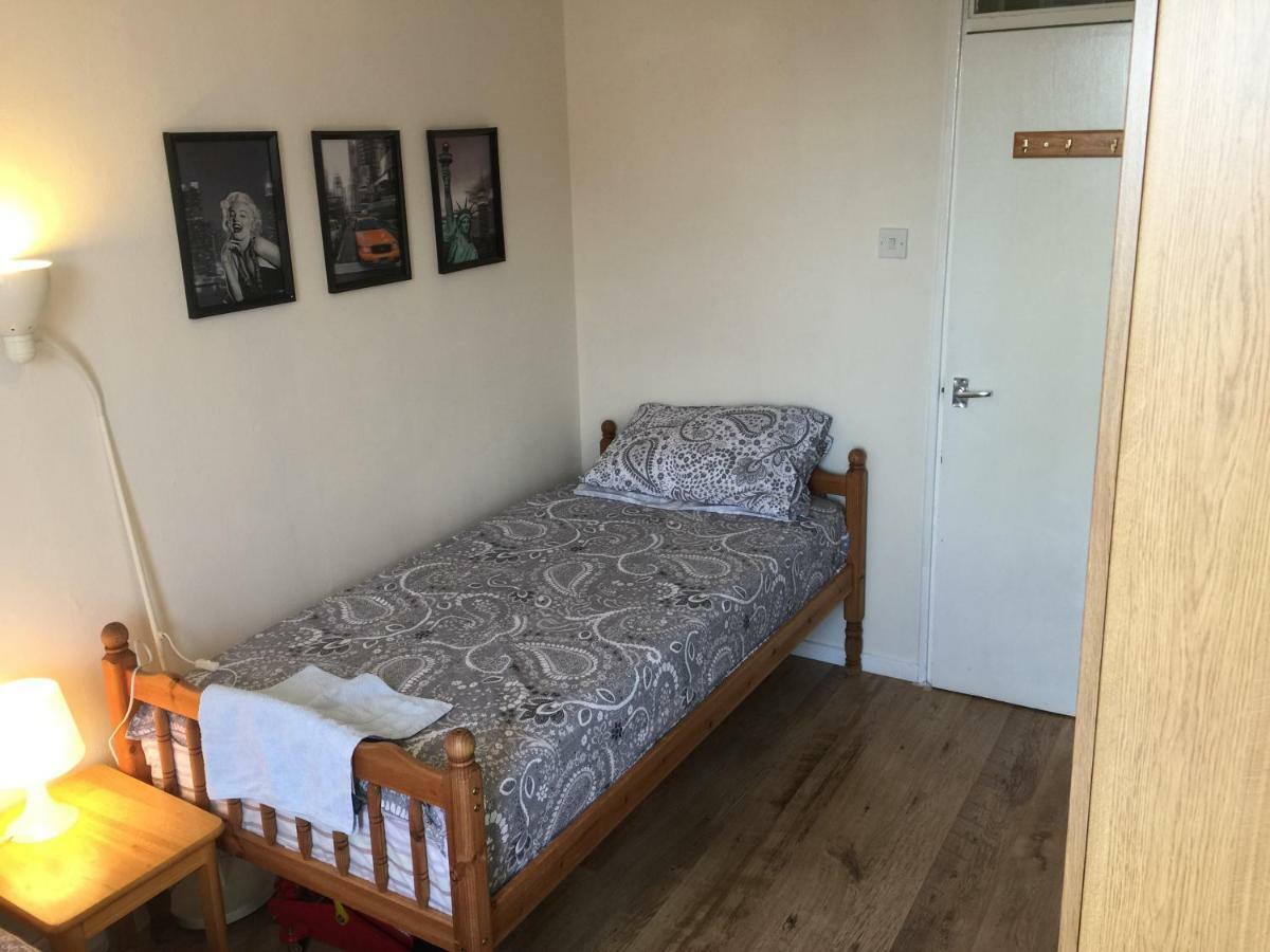 Two Bedroom Apartment In Royal Greenwich ลอนดอน ภายนอก รูปภาพ